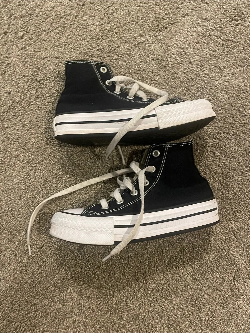Black High Top Converse Chuck Taylor All Star - youth size 13.5